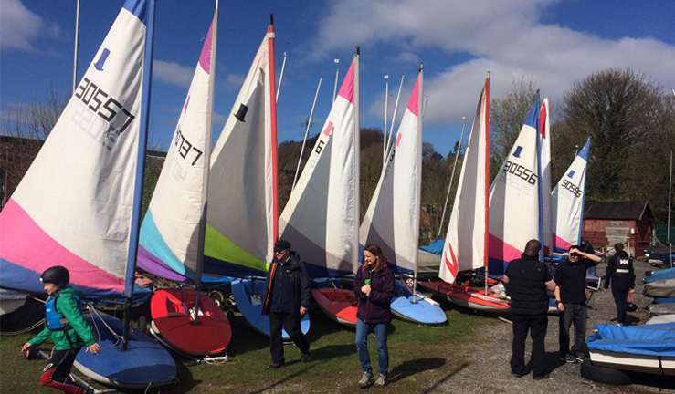 Ethrow sailing club 
