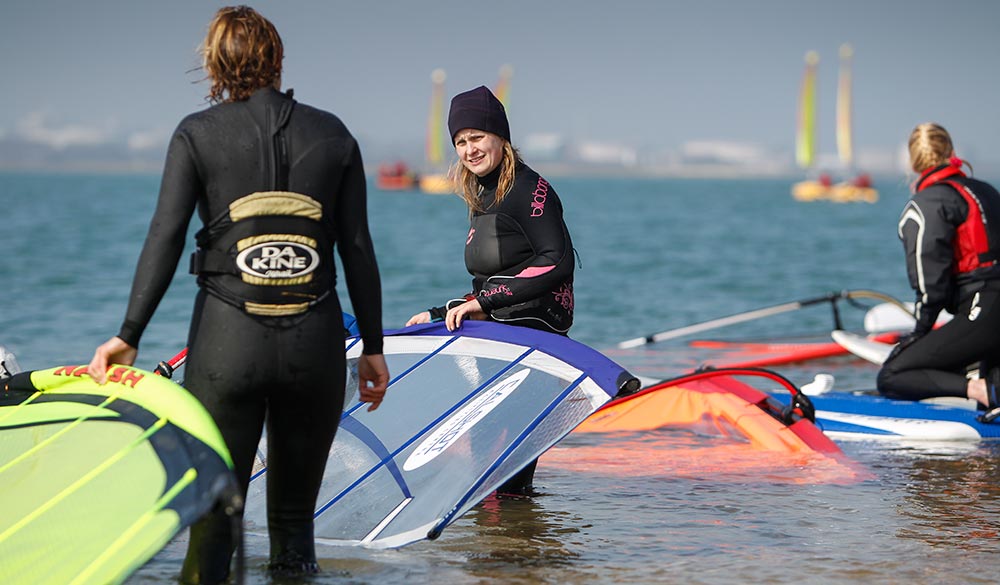 Women on the water during training session